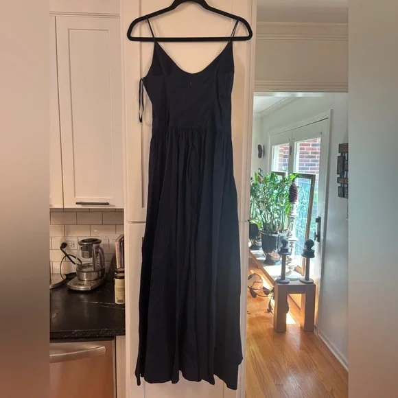 new Staud Dena drop waist poplin maxi dress in navy blue cotton - Picture 9 of 11